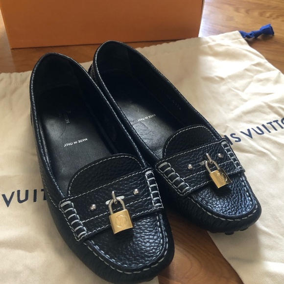 Louis Vuitton Lock-It Loafers - Picture 2 of 14